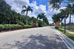919 SW 147th Ave, Pembroke Pines, FL 33027 - Photo 1