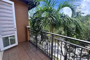 919 SW 147th Ave, Pembroke Pines, FL 33027 - Photo 17