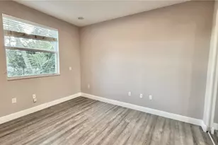 210 SW 9th St, Fort Lauderdale, FL 33315 - Photo 9