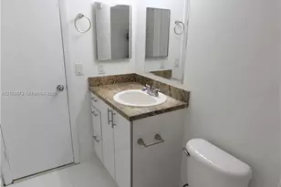 17485 NW 67th Ct, Hialeah, FL 33015 - Photo 15