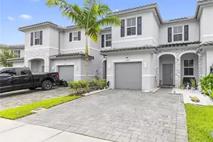 11924 NW 47th Manor, Coral Springs, FL 33076 - Photo 1