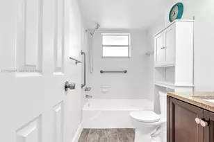 4700 Washington St, Hollywood, FL 33021 - Photo 13