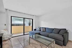 2924 Collins Ave, Miami Beach, FL 33140 - Photo 9