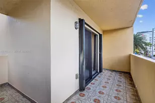 2924 Collins Ave, Miami Beach, FL 33140 - Photo 23