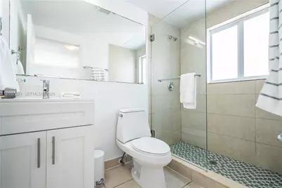 6971 Carlyle Ave #204, Miami Beach, FL 33141 - Photo 7