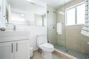 6971 Carlyle Ave, Miami Beach, FL 33141 - Photo 7