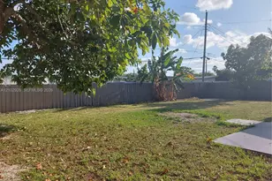 1030 NE 214th St, Miami, FL 33179 - Photo 3