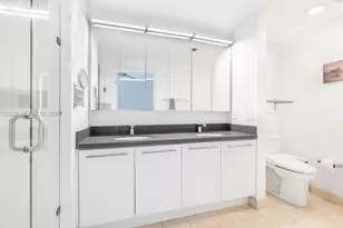 90 SW 3rd St, Miami, FL 33130 - Photo 13