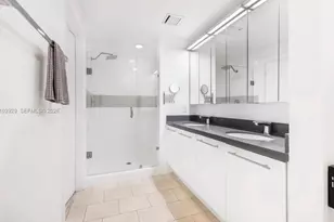90 SW 3rd St, Miami, FL 33130 - Photo 11