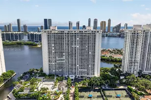7000 Island Blvd, Aventura, FL 33160 - Photo 59