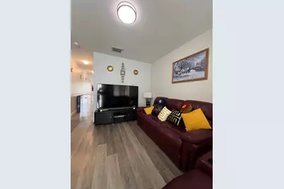 801 E 28th St #801, Hialeah, FL 33013 - Photo 5