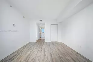 325 S Biscayne Blvd, Miami, FL 33131 - Photo 21