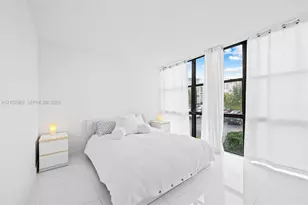 800 Parkview Dr, Hallandale Beach, FL 33009 - Photo 9