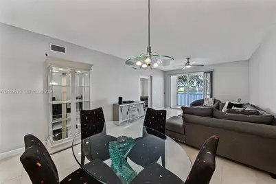 7623 Southampton Ter #206, Tamarac, FL 33321 - Photo 3