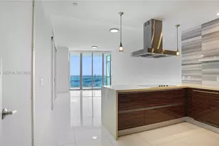 1100 Biscayne Blvd, Miami, FL 33132 - Photo 9