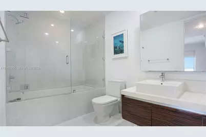 1100 Biscayne Blvd #5202, Miami, FL 33132 - Photo 27