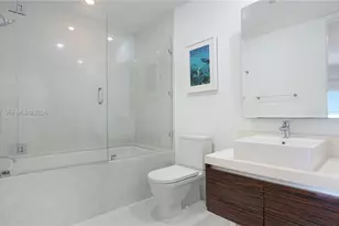 1100 Biscayne Blvd, Miami, FL 33132 - Photo 27