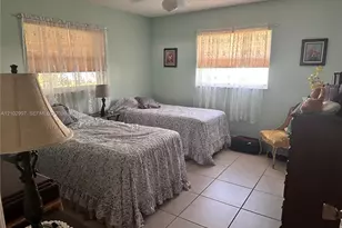 1411 NW 85th Way, Plantation, FL 33322 - Photo 15