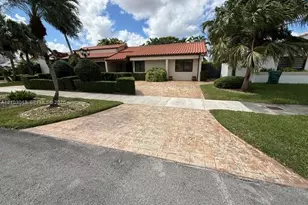 2230 SW 131st Pl, Miami, FL 33175 - Photo 3