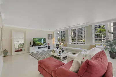5660 Collins Ave #4B, Miami Beach, FL 33140 - Photo 5
