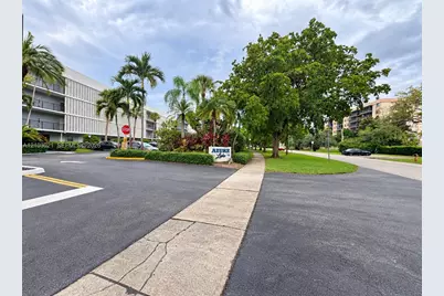 873 NE 195th St #107, Miami, FL 33179 - Photo 17