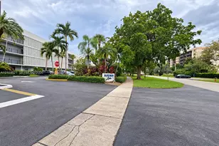 873 NE 195th St, Miami, FL 33179 - Photo 17