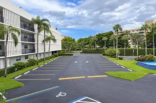 873 NE 195th St, Miami, FL 33179 - Photo 23
