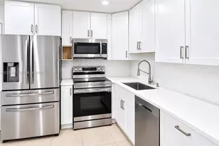 873 NE 195th St, Miami, FL 33179 - Photo 9