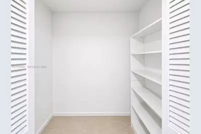 873 NE 195th St #107, Miami, FL 33179 - Photo 15