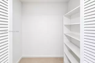 873 NE 195th St, Miami, FL 33179 - Photo 15