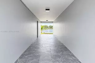 873 NE 195th St, Miami, FL 33179 - Photo 25