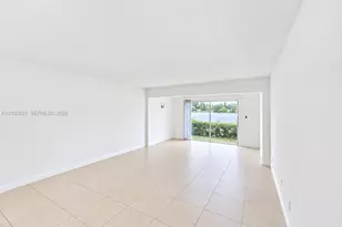 873 NE 195th St, Miami, FL 33179 - Photo 5
