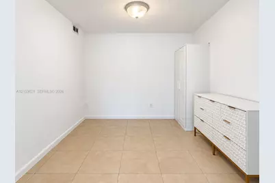 873 NE 195th St #107, Miami, FL 33179 - Photo 7