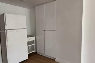 999 Brickell Bay Dr, Miami, FL 33131 - Photo 5