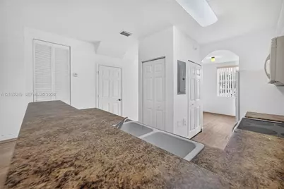 1650 NE 33rd Rd #112-10, Homestead, FL 33033 - Photo 9