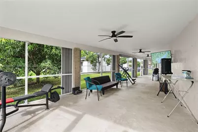 10198 SW 203rd Ter, Cutler Bay, FL 33189 - Photo 37