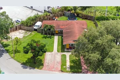 235 NE 118th St, Miami, FL 33161 - Photo 5