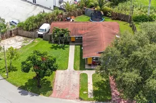 235 NE 118th St, Miami, FL 33161 - Photo 5