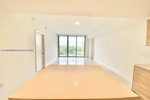 16385 Biscayne Blvd, North Miami Beach, FL 33160 - Photo 11