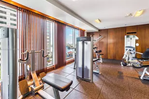 325 S Biscayne Blvd, Miami, FL 33131 - Photo 29