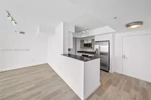 325 S Biscayne Blvd, Miami, FL 33131 - Photo 9