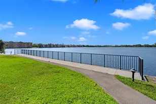 15545 N Miami Lakeway N, Miami Lakes, FL 33014 - Photo 21