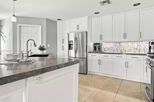 2015 NW 140th Ave, Pembroke Pines, FL 33028 - Photo 37