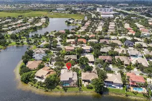 2015 NW 140th Ave, Pembroke Pines, FL 33028 - Photo 3
