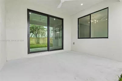 727 NW 43rd Ct, Oakland Park, FL 33309 - Photo 11