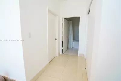 2001 Meridian Ave #516, Miami Beach, FL 33139 - Photo 21