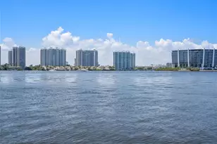 17878 N Bay Rd, Sunny Isles Beach, FL 33160 - Photo 19