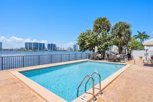 17878 N Bay Rd, Sunny Isles Beach, FL 33160 - Photo 17