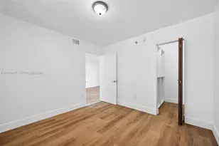17878 N Bay Rd, Sunny Isles Beach, FL 33160 - Photo 9