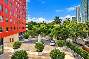 1627 Brickell Ave, Miami, FL 33129 - Photo 21